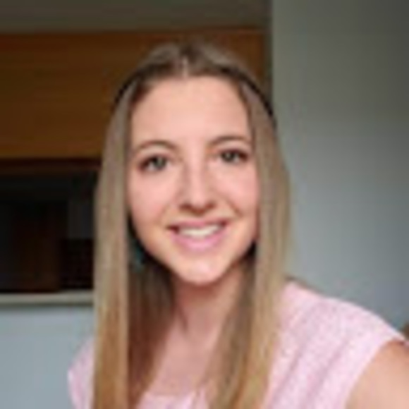 Meet your Posher, Shailey - Picture 1 of 1
